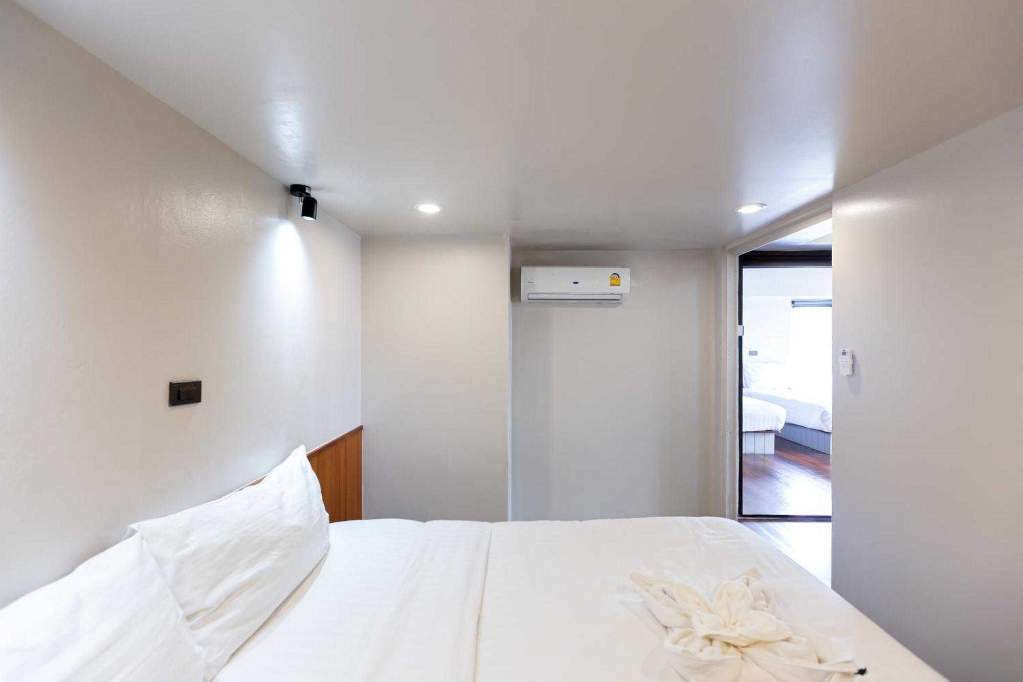 A Room Bangkok Sathorn Eksteriør billede